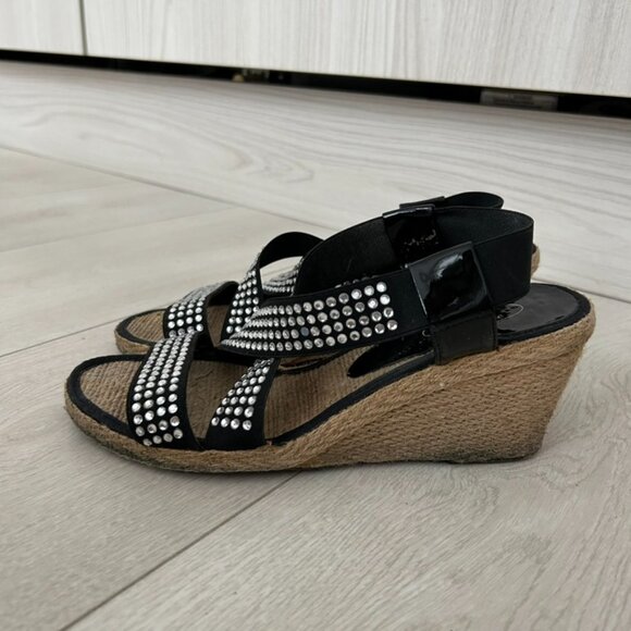 Browns Wedge Sandals - Picture 2 of 4